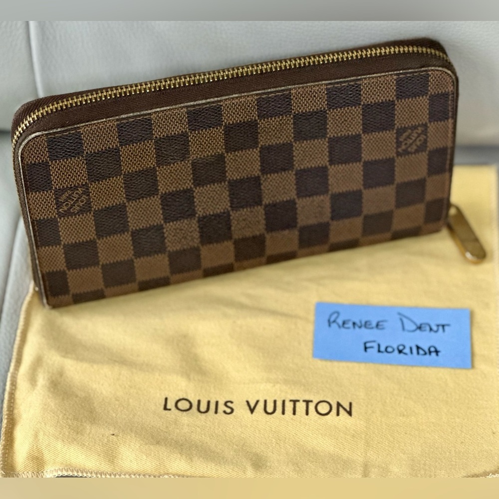 Zippy Wallet Damiet Ebeme